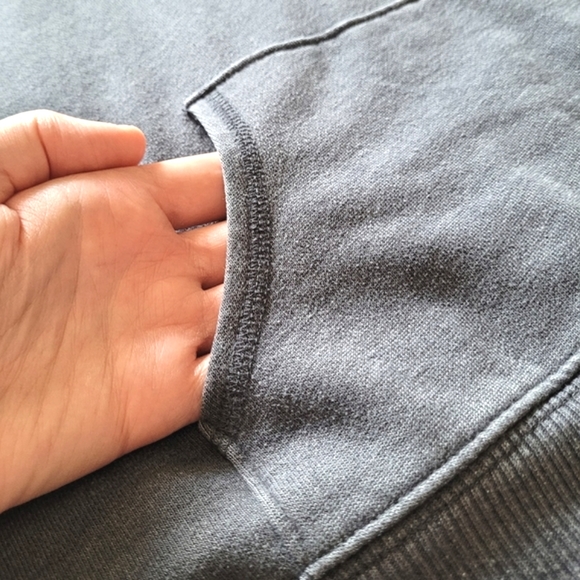 2/$15 🌼 Old Navy 94 Hoodie - Picture 6 of 8